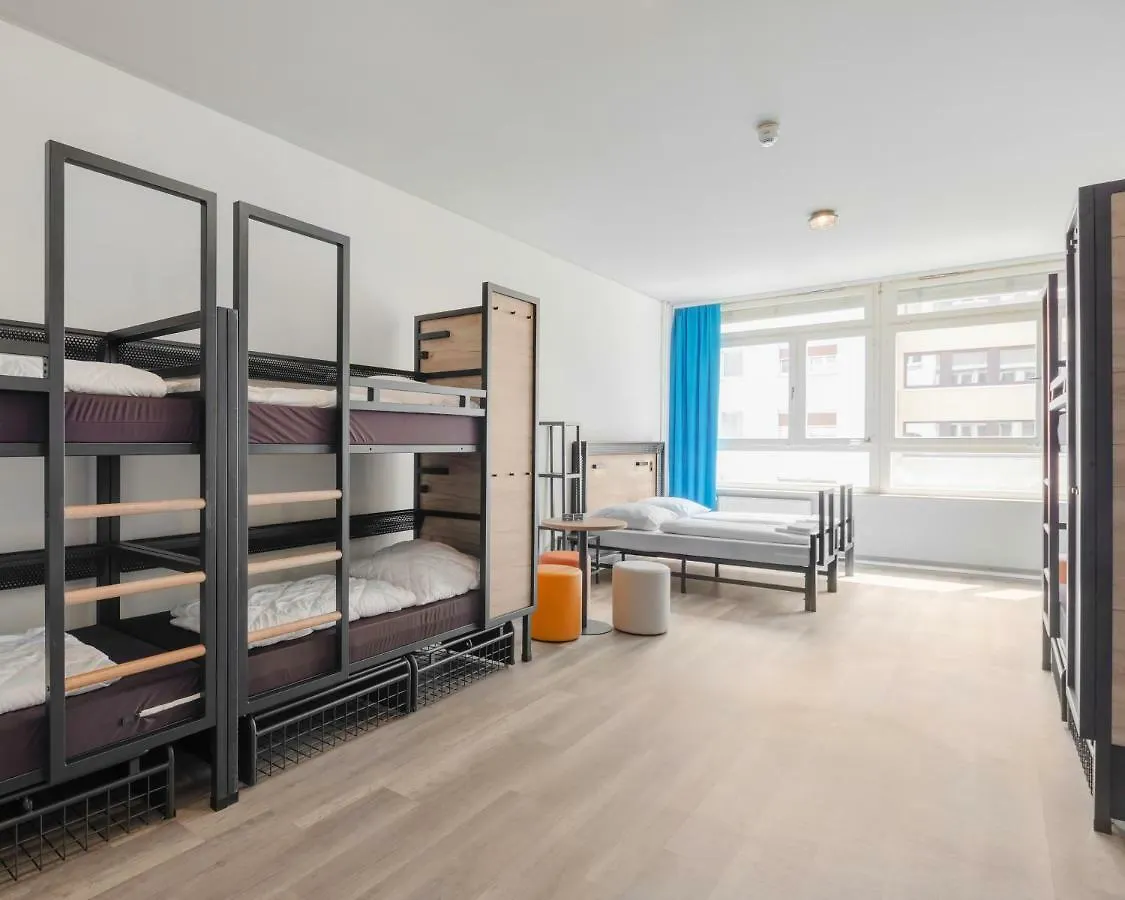 מלון פרנקפורט A&O Frankfurt Galluswarte