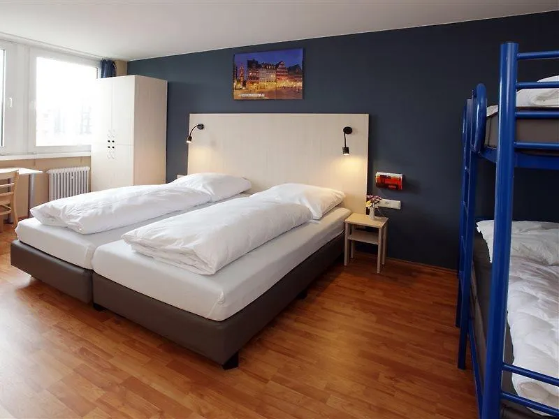 ** Hotel A&O Frankfurt Galluswarte Frankfurt am Main Germany